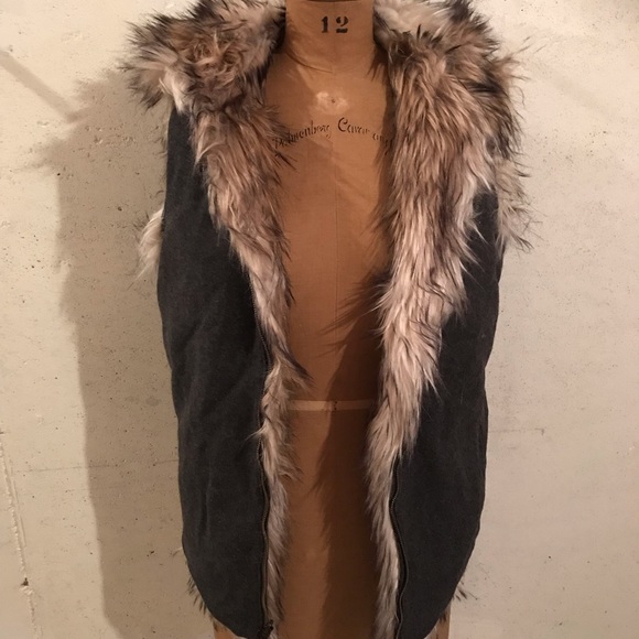 Hopi Reversible Faux Fur Vest by 6 Shore Road - Picture 4 of 8